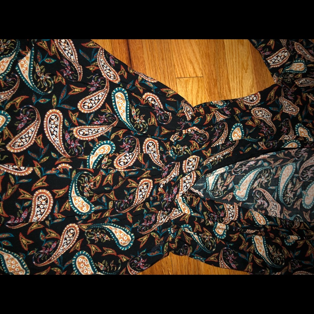 Romper - Picture 2 of 4